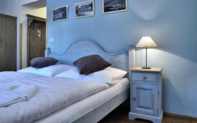 Grand Apartments