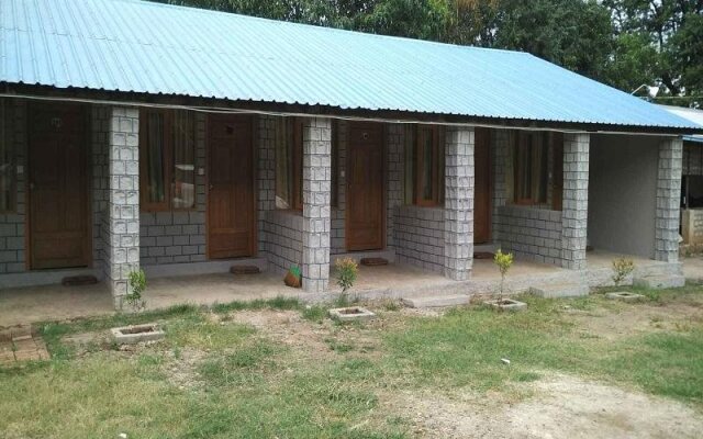 Wut Hmon Thit Guesthouse Popa