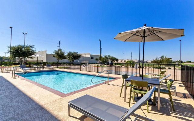 Spark by Hilton Pearland