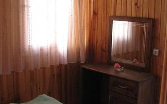 Changa Hotel