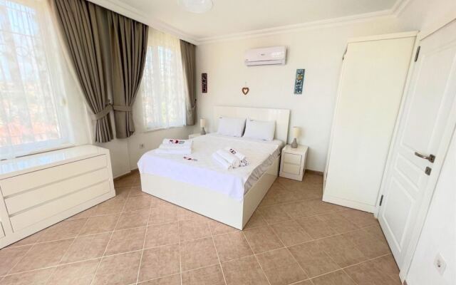 Dazzling Villa With Private Pool in Alanya