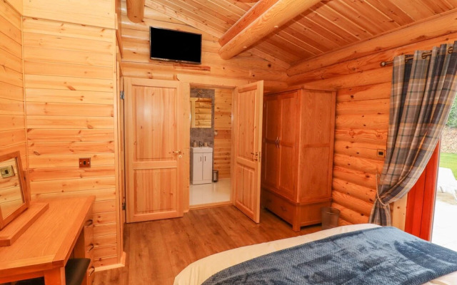 Maple Lodge