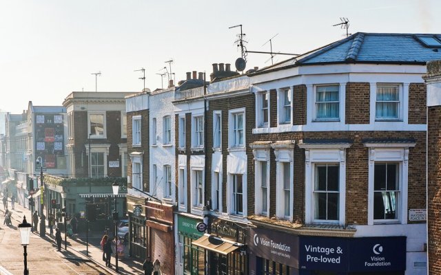 Stylish Notting Hill Photographers Apartment