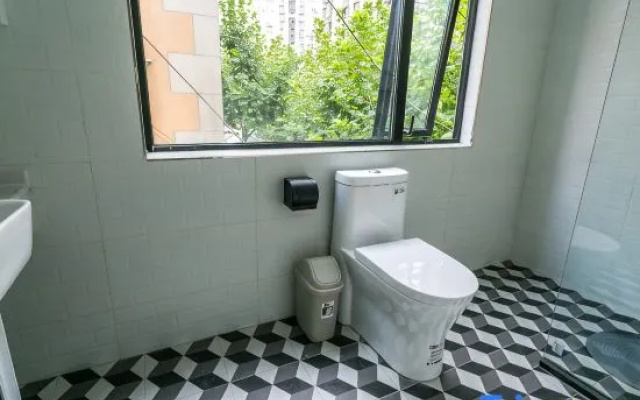 Dengba Hotel Shanghai Changshou Road Branch – Bathroom – Shanghai