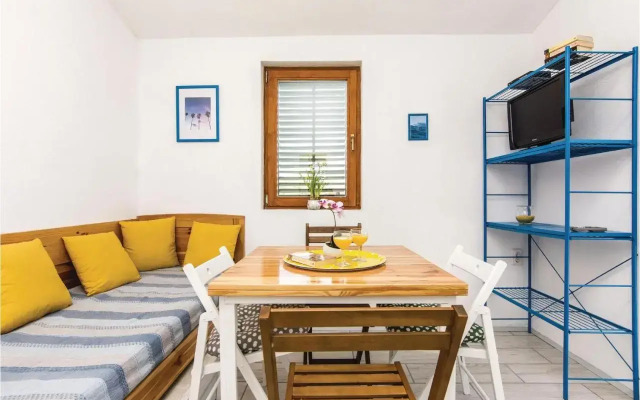 One-Bedroom Apartment in Maslenica