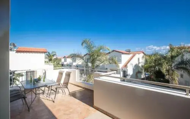 Your Dream Holiday Apartment in Paralimni, Paralimni Apartment 1215