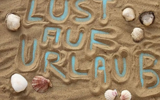 "beach Bunny" in the House on the Dune