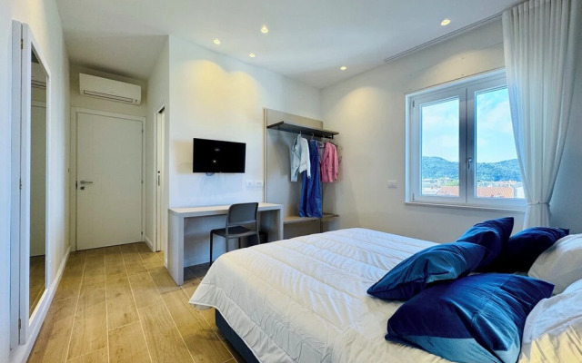 YourHome - Il Pino Rooms & Apartment