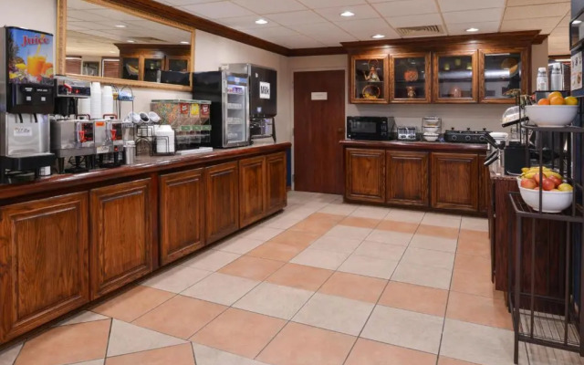 New Victorian Inn & Suites Omaha