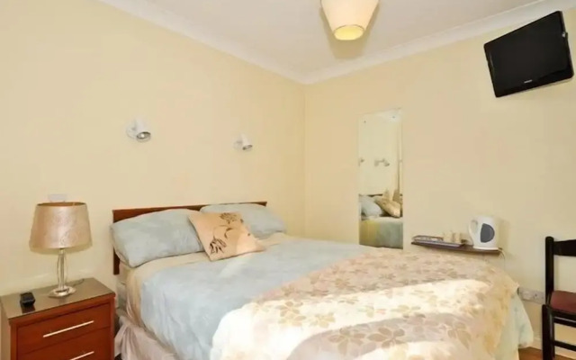 Lynfield Guest House