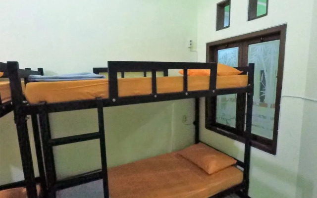 Dhika Adventure - Hostel