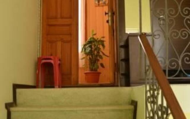 House on Zhordaniya 10