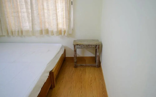Vehomes Spacious Condo in Greater Noida