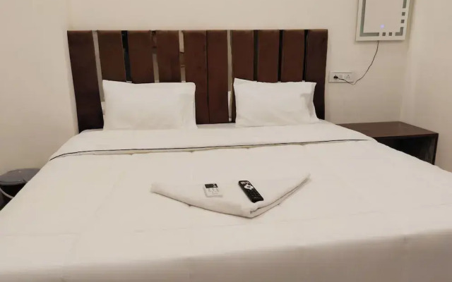 Hotel Kiwi Inn Vijaynagar Scheme 78
