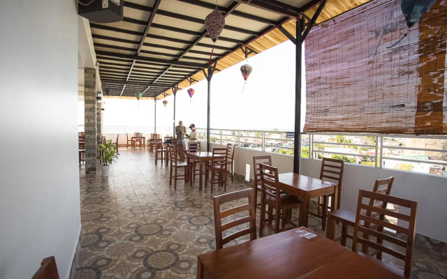 Phu Hong Hotel