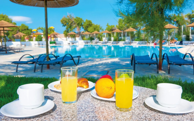 Mikri Vigla Hotel Beach Resort