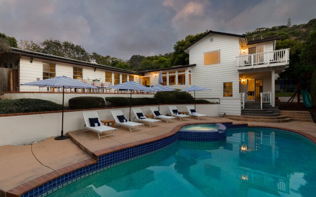 Romero by Avantstay Stunning Villa Close to Beach w/ Pool & Spa