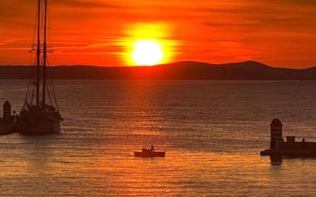 Captain’s Apartment