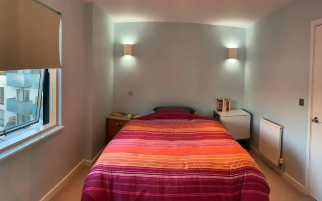 Impeccable 2-bed Apartment in London
