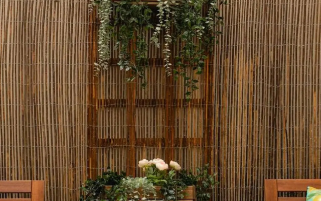 Short Walk to Brighton Beach Condo With Patio