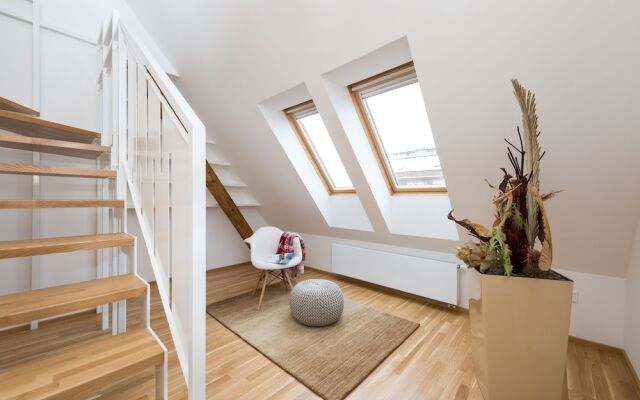 EMPIRENT Apartments City Center
