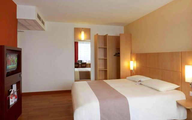 ibis Warszawa Reduta