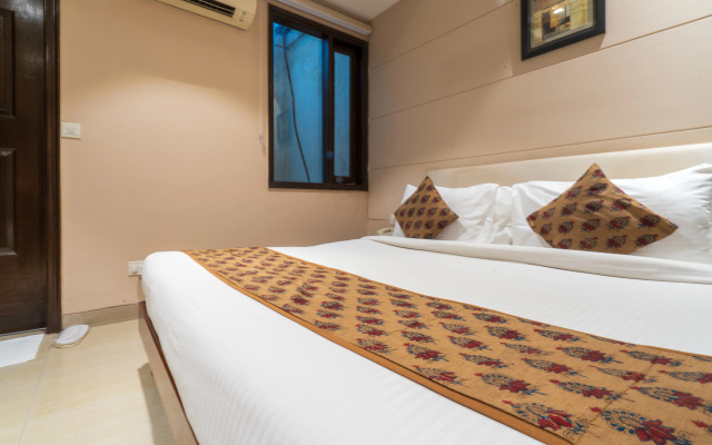 Cosy Grand @Chanakyapuri by The Cosy Hotels. – Guest Rooms – New Delhi