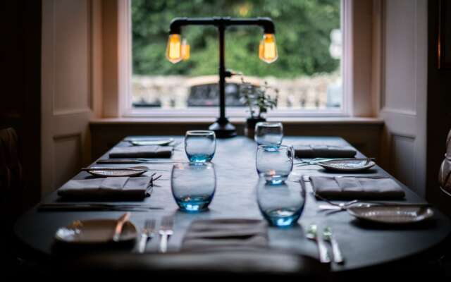1863 Restaurant with Rooms