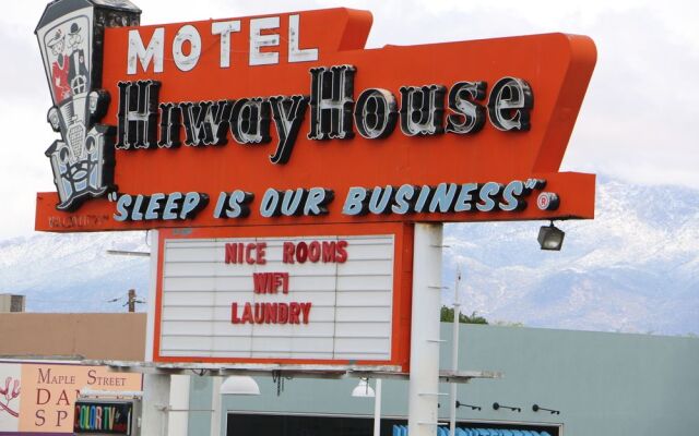 Hiway House Motel