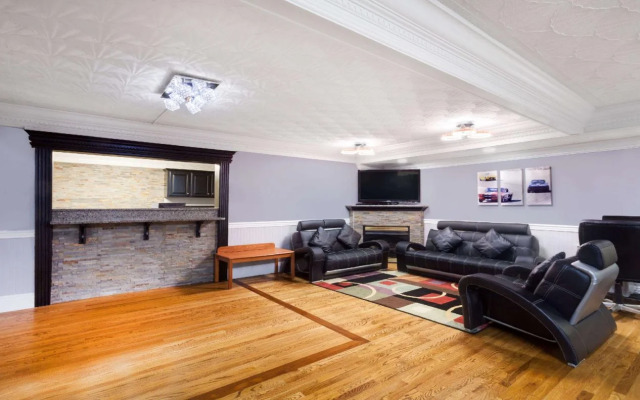 Days Inn by Wyndham Bowling Green