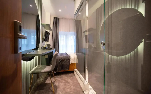 Natali luxury suites- mini rooms