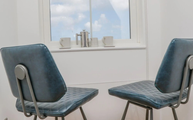 Foxton Penthouse
