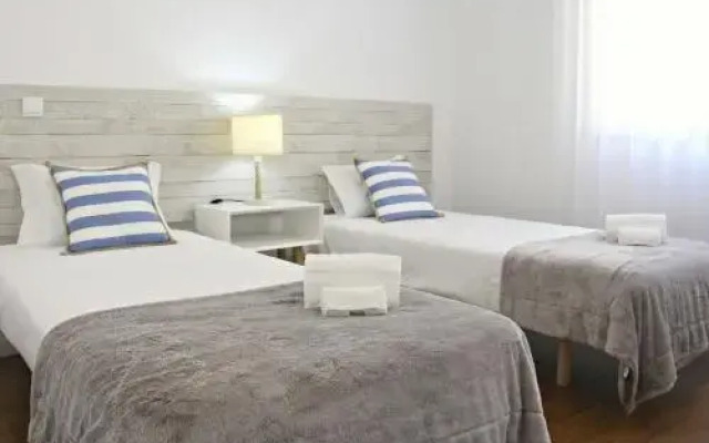 Cais Waterfront Holiday Apartments