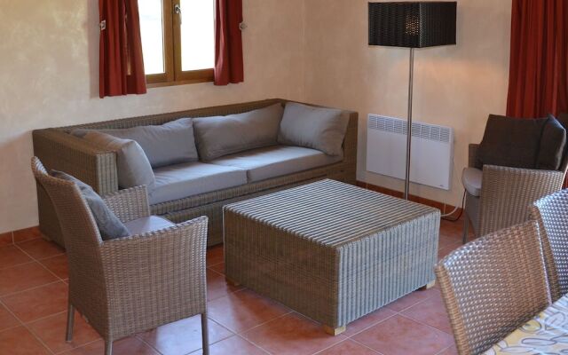 Well-kept, Detached Holiday Home With air Conditioning