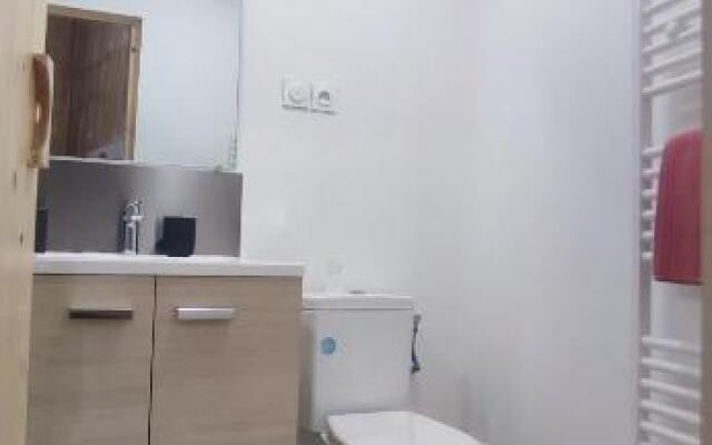 Charmant studio renove et climatise