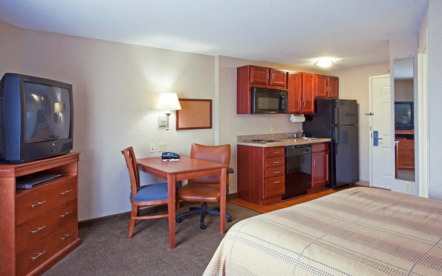Candlewood Suites Ft. Lauderdale Airport/Cruise by IHG