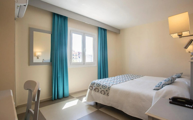 Hotel Playa Sol