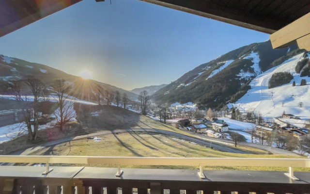 Saalbach Apartments Landhaus Bernkogel