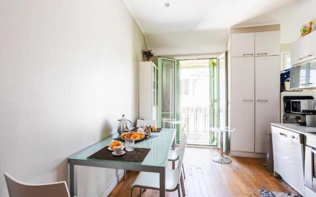 LUNG ARNO AP4300 By Riviera Holiday Homes