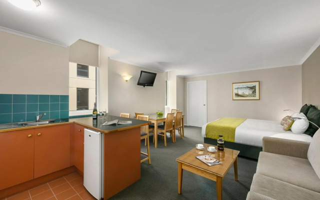Quest Waterfront Apartment Hotel 