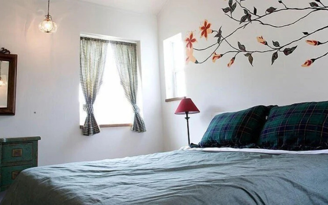 Little Provence Pension