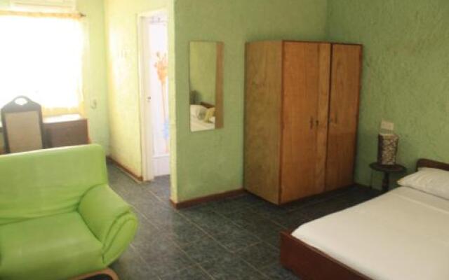 Tills Beach Resort