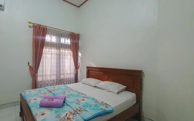 SPOT ON 2668 Pakis Residence