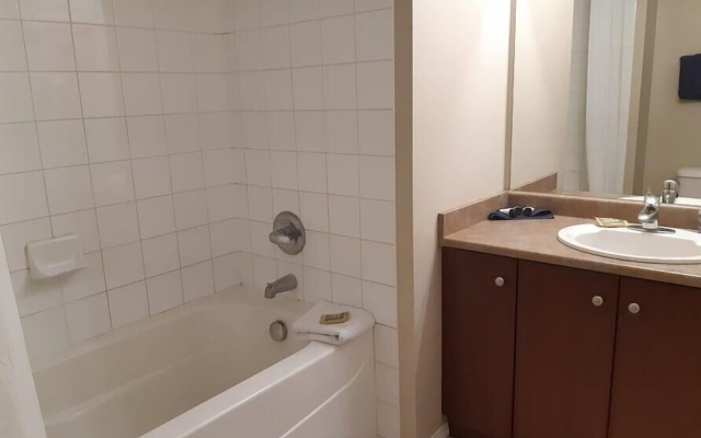 2312 Country Club Drive - 2 Bed + Den