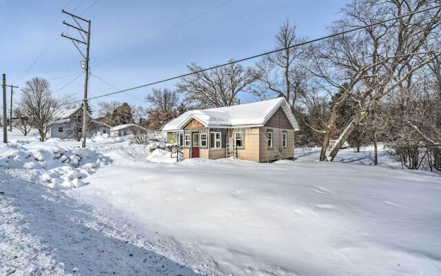 Family Home - Walk to Town & Balsam Lake!