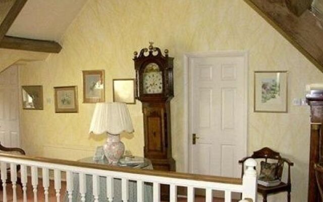 Shipton Grange House