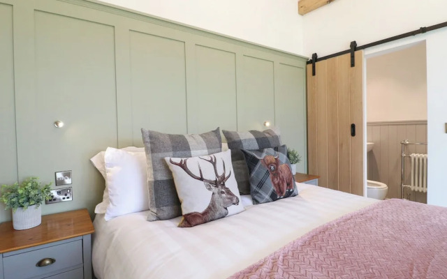 Upper Hurst Farmhouse