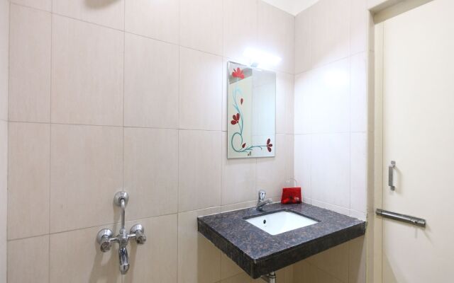 OYO 3547 Raj Guru Residency