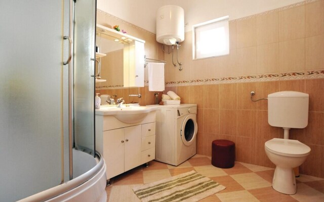 Stunning Home in Maslenica With Wifi and 3 Bedrooms