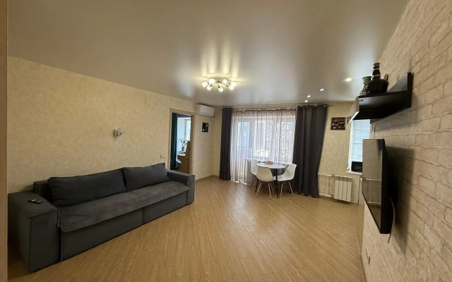 Тепло Дом на бульваре Амурский 59